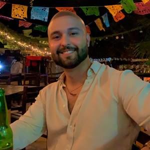 Meet your Posher, Alex